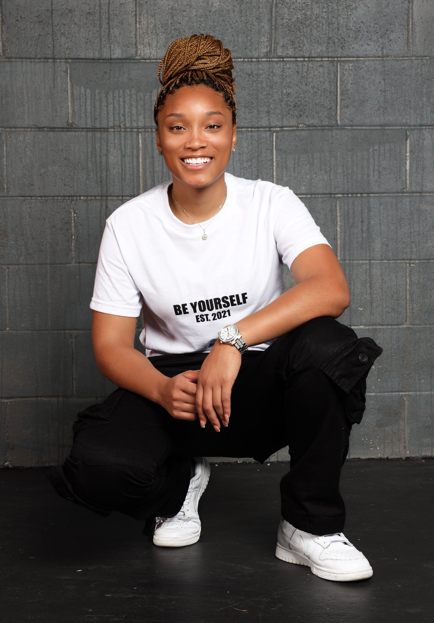 "DARE TO BE DIFFERENT" ( WHITE )